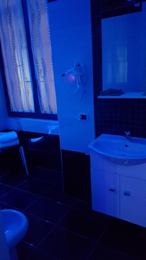 Hotel Taromy Naples Extérieur photo