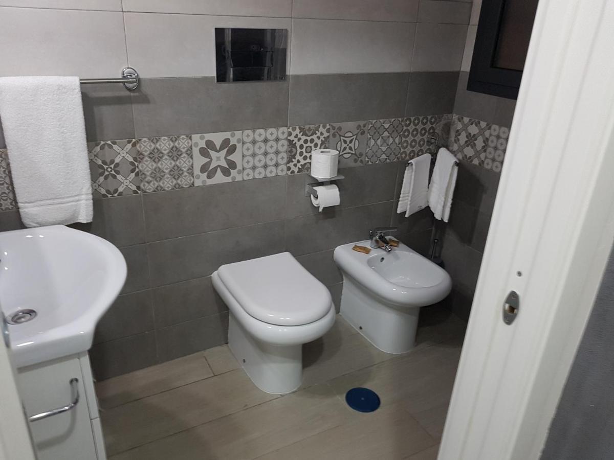 Hotel Taromy Naples Extérieur photo