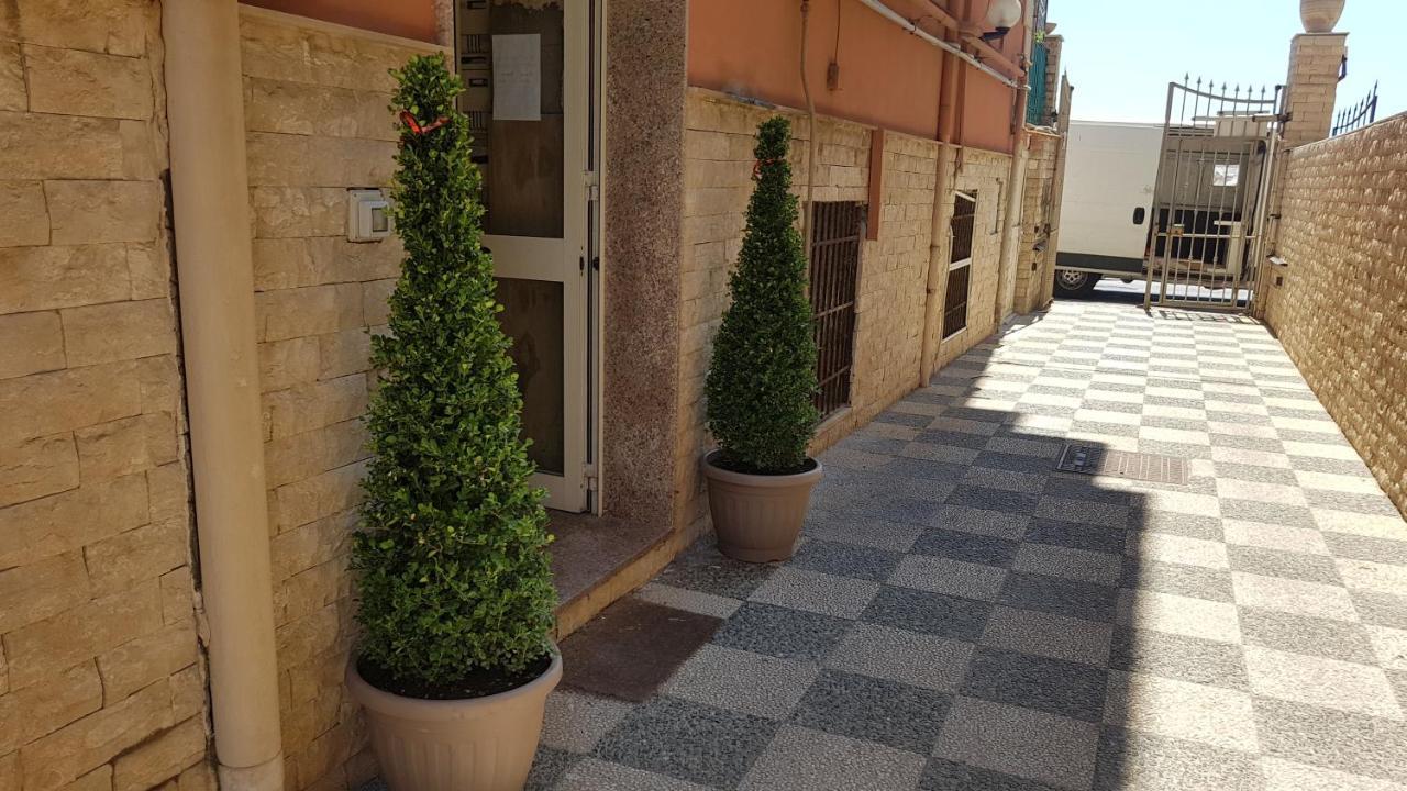 Hotel Taromy Naples Extérieur photo