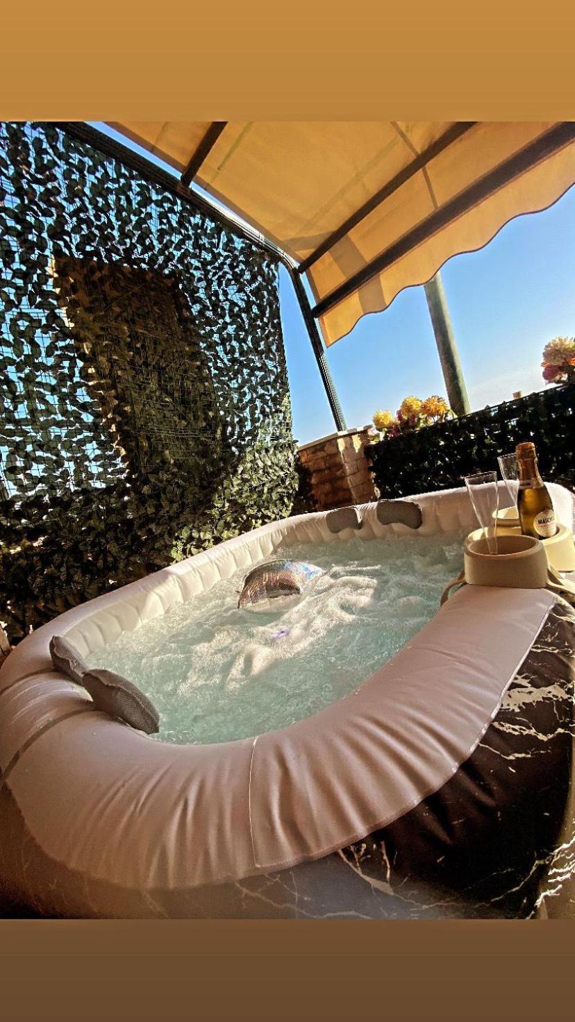 Hotel Taromy Naples Extérieur photo